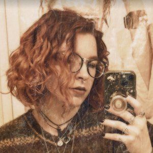 Meet your Posher, Leah